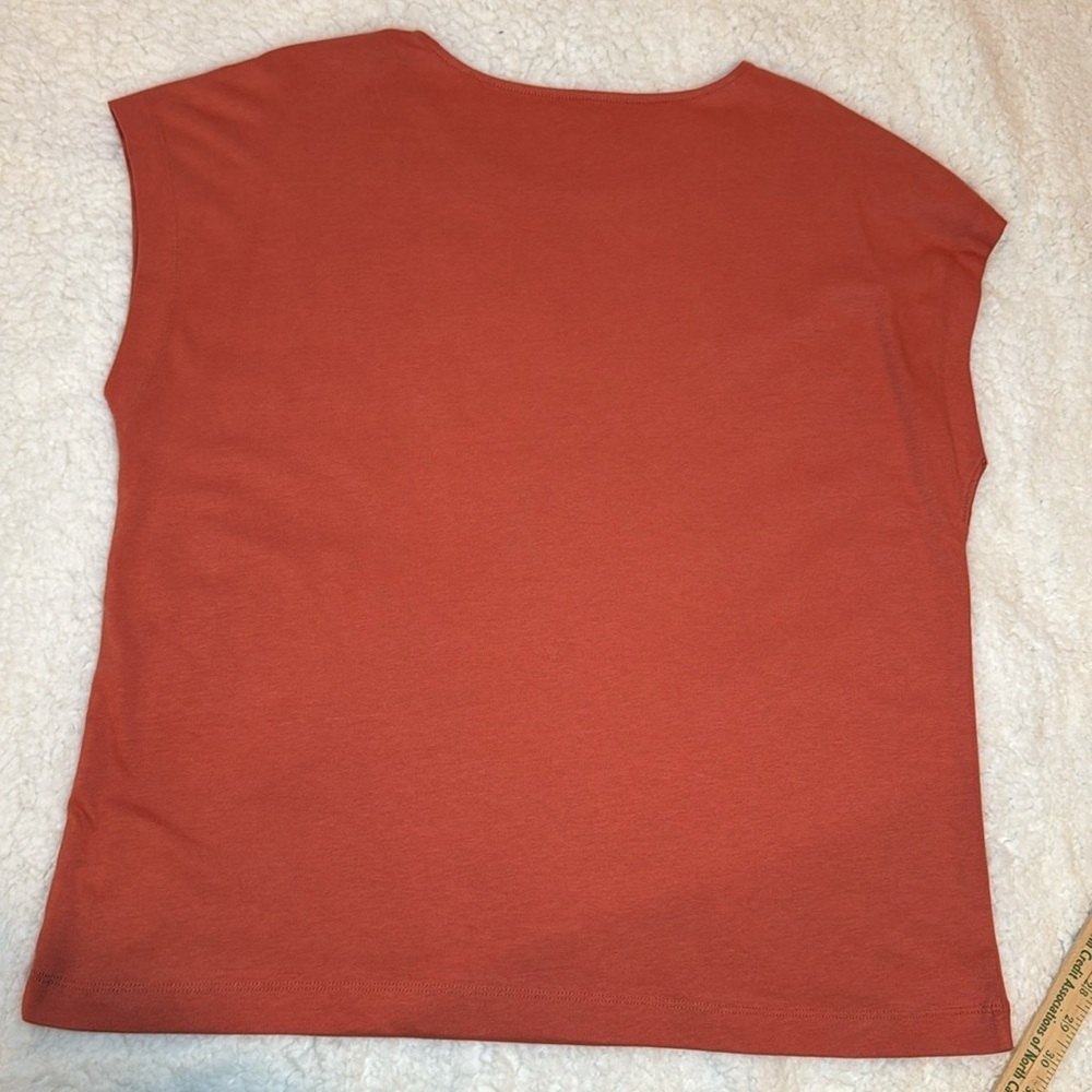 LOFT Elevated top in rust women’s size large - Picture 8 of 8